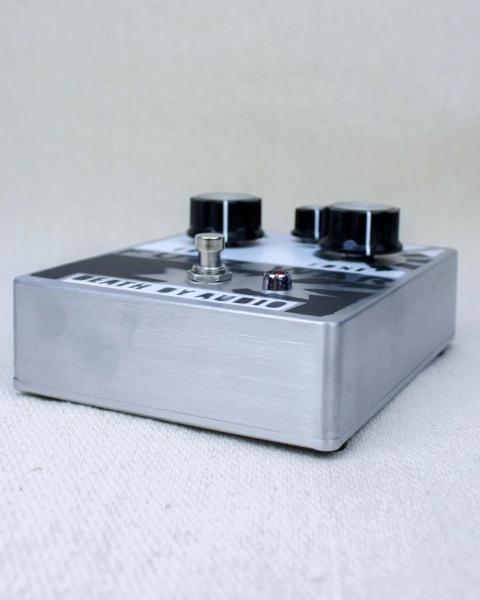 Death By Audio Fuzz War FX Pedal - Image 4