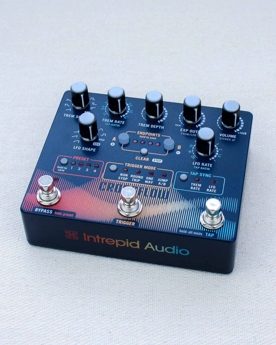 Intrepid Audio Crossflow Modulating Stereo Tremolo & Expression Controller FX Pedal - Image 7