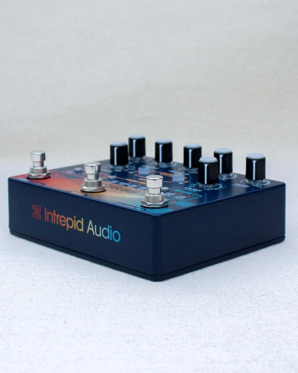 Intrepid Audio Crossflow Modulating Stereo Tremolo & Expression Controller FX Pedal - Image 8
