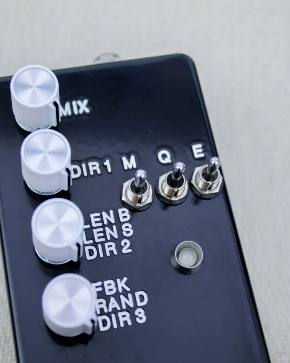 Montreal Assembly Count to 5 Delay Sampler Black/White FX Pedal [Custom Batch #005] - Image 10
