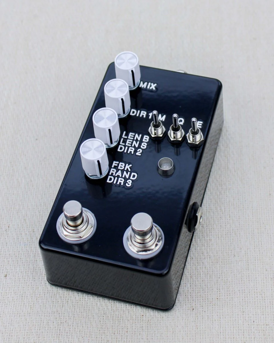 Montreal Assembly Count to 5 Delay Sampler Black/White FX Pedal [Custom Batch #005] - Image 12