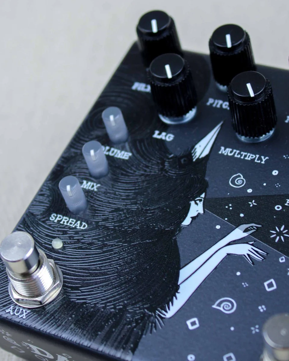 Old Blood Noise Endeavors Dark Star Stereo Soundscape Reverb FX Pedal [Black] - Image 4